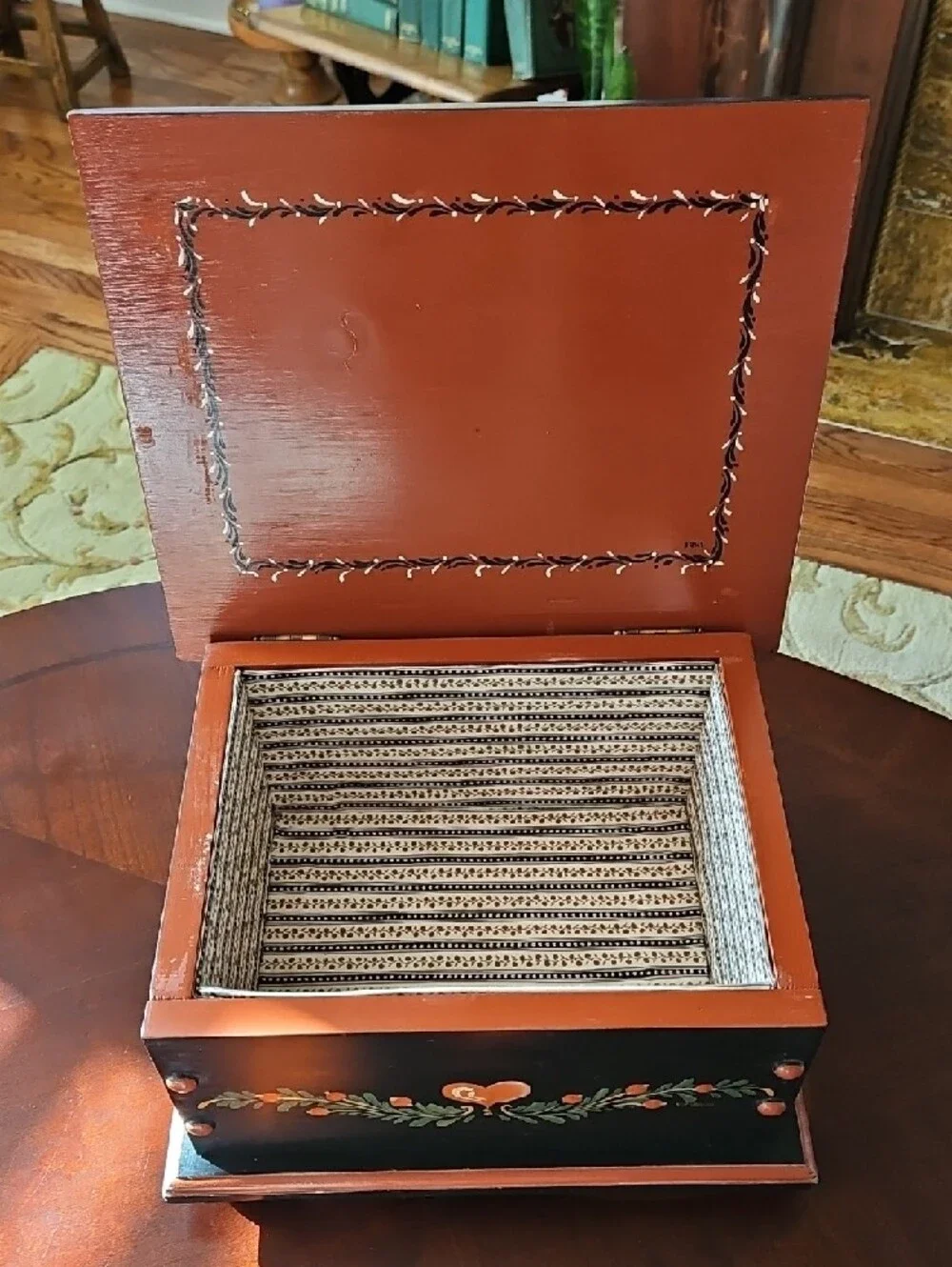 Beautiful Handcrafted & Signed Wooden Folk Art Hinged Box, 14
